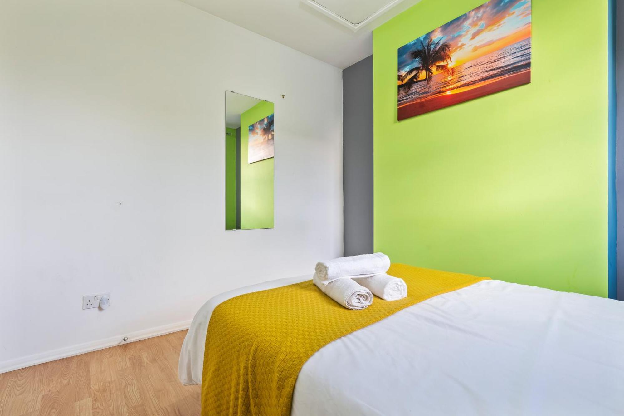 فيلا Impeccable 4-Bed House In Brixton لندن المظهر الخارجي الصورة