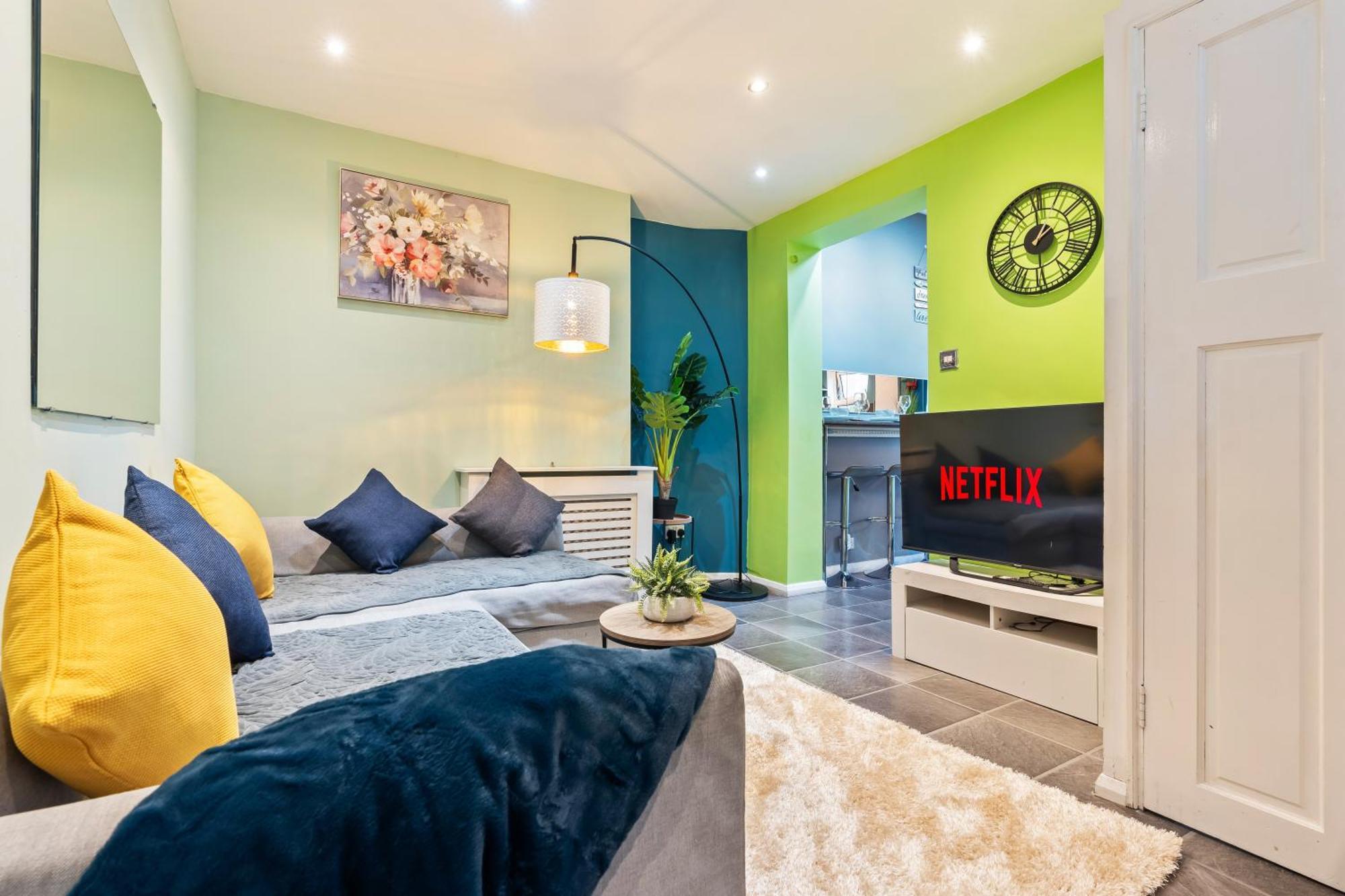 فيلا Impeccable 4-Bed House In Brixton لندن المظهر الخارجي الصورة