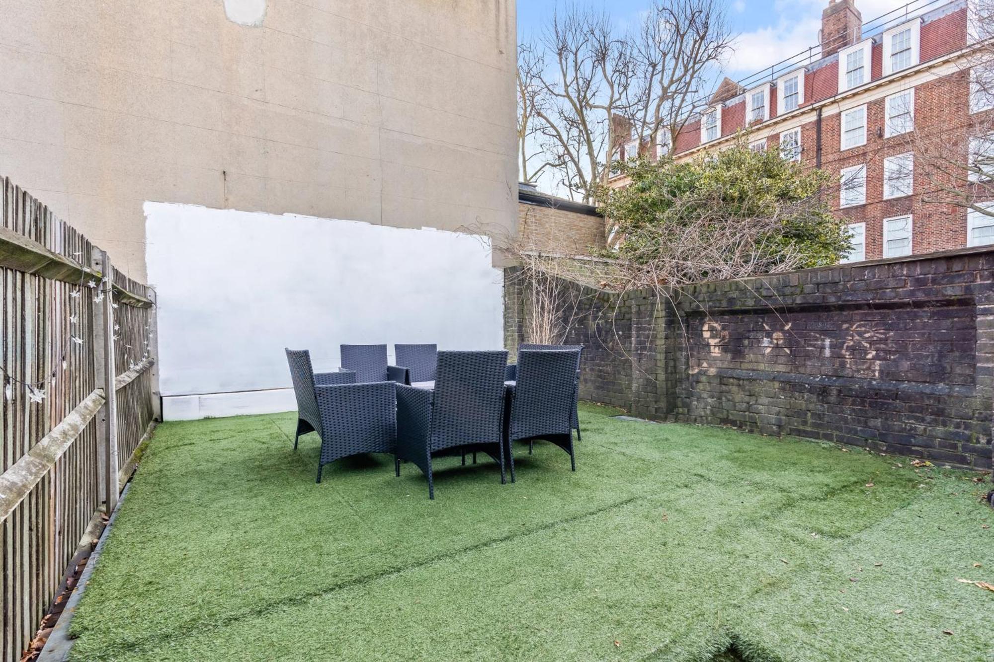 فيلا Impeccable 4-Bed House In Brixton لندن المظهر الخارجي الصورة